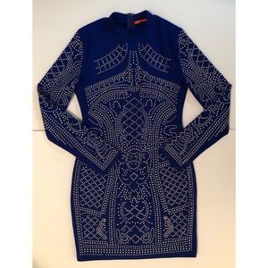Fabulous Cobalt blue, long sleeve fitted dress!